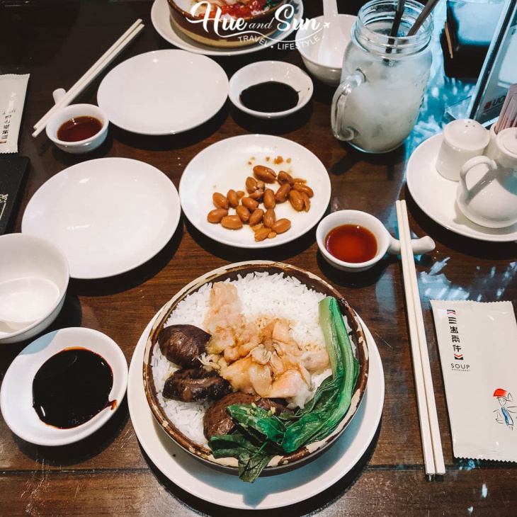 TOP 4 địa điểm ăn uống hấp dẫn nên ghé qua một lần khi đến Singapore