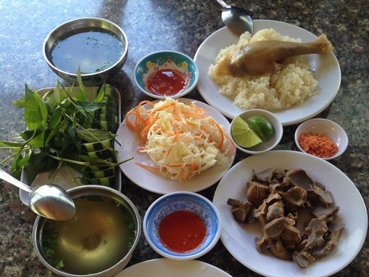 Top 5 quán cơm gà ở Đà Lạt ngon nhất