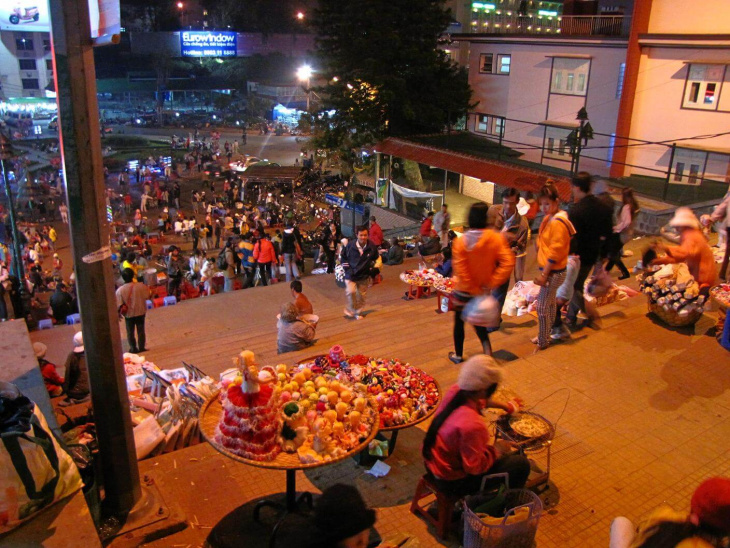 lịch trình,   												review về chợ đêm đà lạt: kinh nghiệm đi chợ dành cho du khách