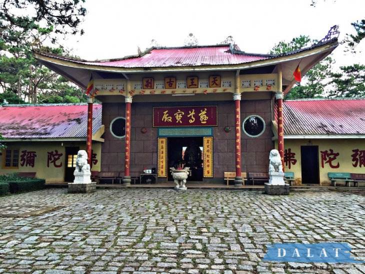 khám phá 6 ngôi chùa đà lạt nổi tiếng nhất định phải đi