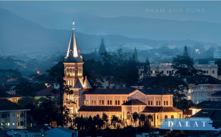 Top 5 Nhà thờ Đà Lạt nổi tiếng thu hút du khách nhất 2021