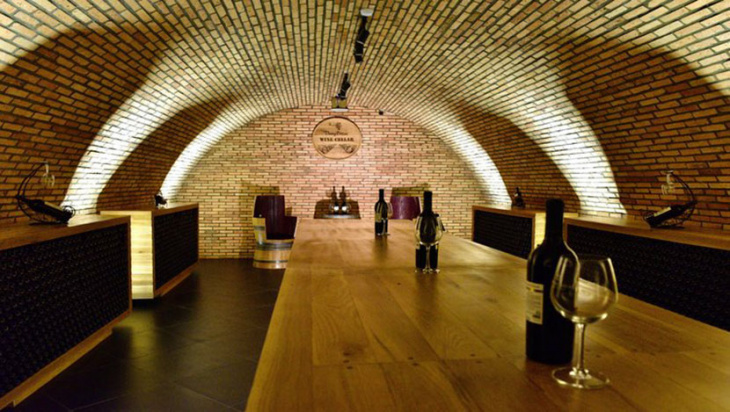 địa điểm,   												top 3 hầm rượu vang đà lạt nổi tiếng