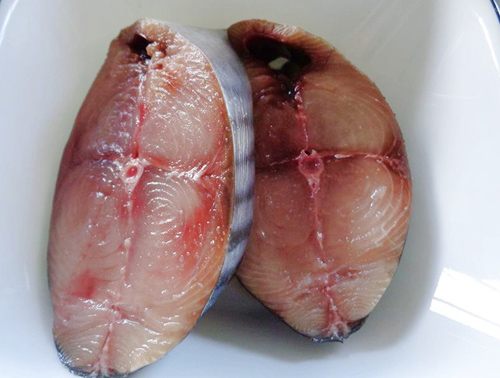 cách kho cá ngừ ăn bún – đổi vị cho bữa cơm gia đình