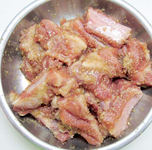sườn lợn, món canh, măng khô, canh măng, trổ tài vào bếp với cách nấu canh măng khô với sườn ngon từng giọt