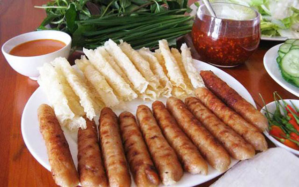 Cách làm nem nướng Ninh Hòa, một món đặc sản của vùng đất Nha Trang