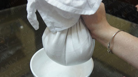 Hướng dẫn cách làm bánh trôi nước bằng bột khô mà vẫn dẻo ngon