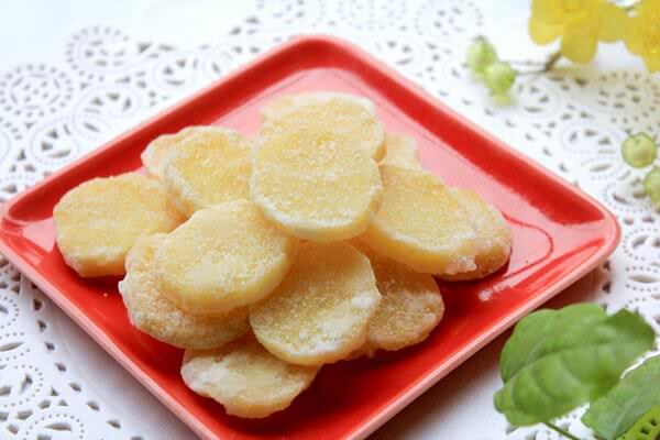 Thử tài một chút với cách làm mứt khoai tây không cần nước vôi trong
