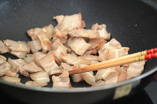 cách làm cá ngừ kho tộ đưa cơm cho cả nhà