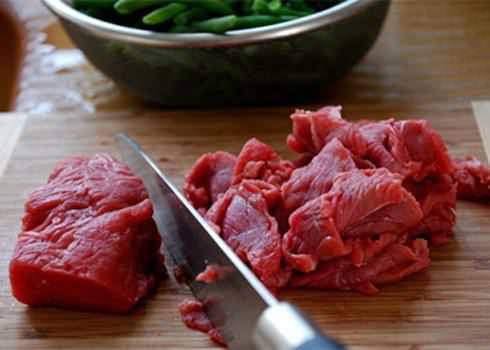 thịt bò, món cháo, món ăn cho bé, cháo thịt bò, cách nấu cháo thịt bò cho bé 9 tháng tuổi theo phương pháp hiện đại