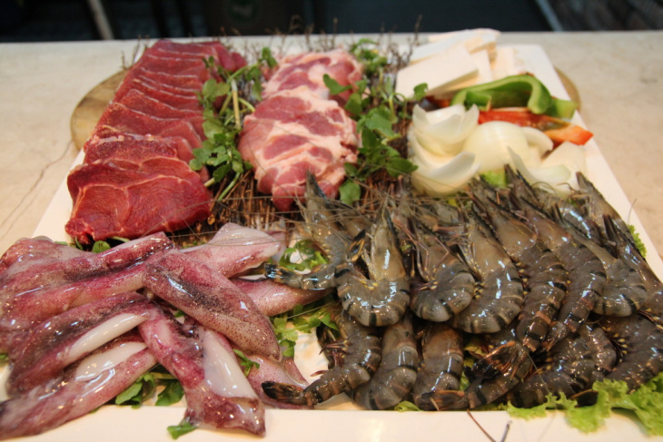 món lẩu, lẩu hải sản, lẩu, hải sản, cách nấu lẩu, lẩu hải sản gồm những gì và cách chế biến thế nào?