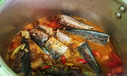 cách làm cá nục kho cà chua, món ăn dân dã nhưng đậm đà vị biển