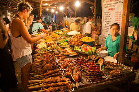 Ẩm thực đường phố - nét độc đáo của văn hóa ẩm thực ở Viêng Chăn