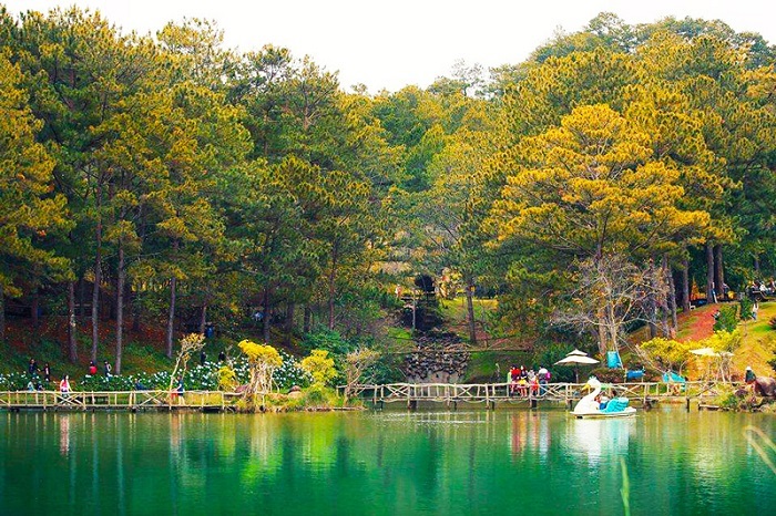 những hồ nước và thác nước đẹp nhất của địa điểm du lịch đà lạt, những hồ nước và thác nước đẹp nhất của địa điểm du lịch đà lạt