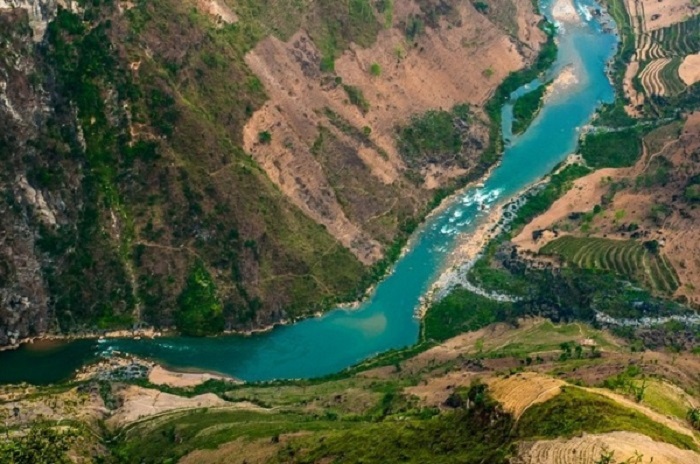 Tham quan dòng sông Nho Quế Hà Giang