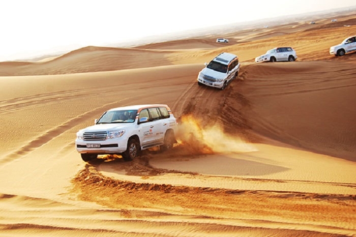 đua xe trong sa mạc tại dubai, đua xe trong sa mạc tại dubai
