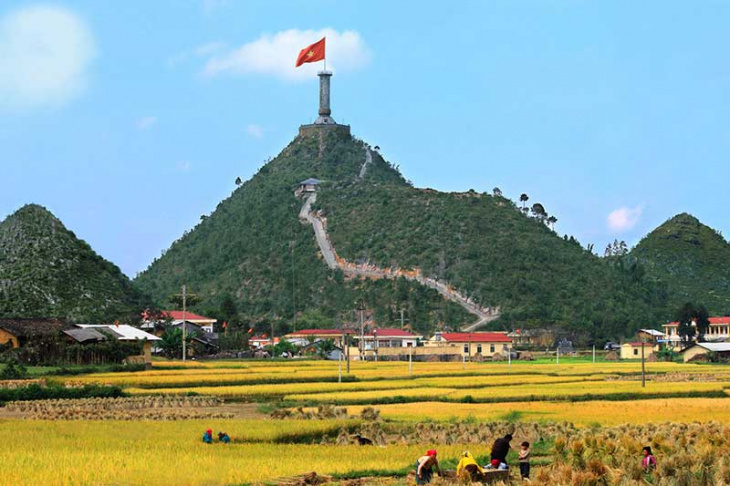 Cột Cờ Lũng Cú – Hà Giang nơi địa đầu Tổ quốc