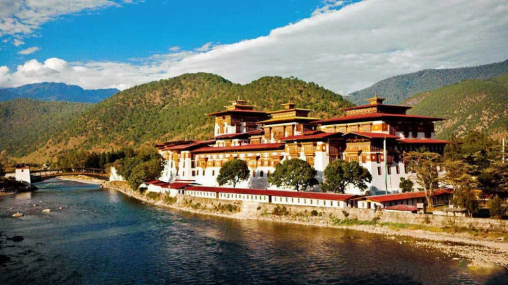 top 7 điểm đến hấp dẫn khi du lịch bhutan dịp 30/4, top 7 điểm đến hấp dẫn khi du lịch bhutan dịp 30/4