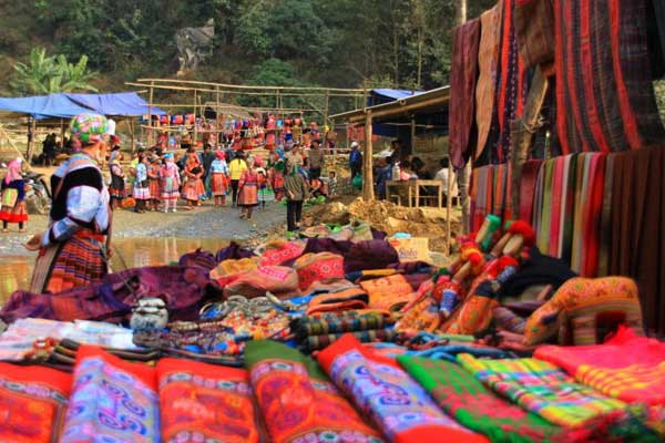 Chợ phiên – Nét đặc sắc trong văn hóa người Sapa