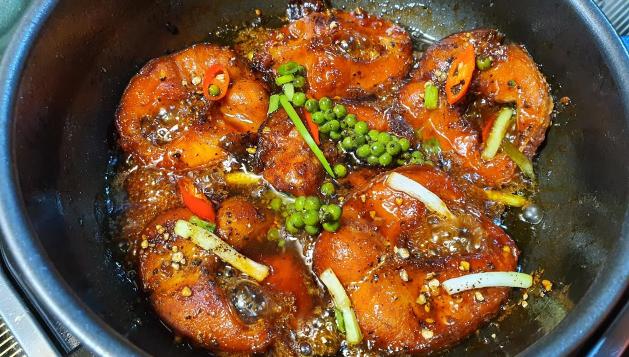 cách làm món cá lóc kho tiêu thơm ngon đúng chuẩn miền tây