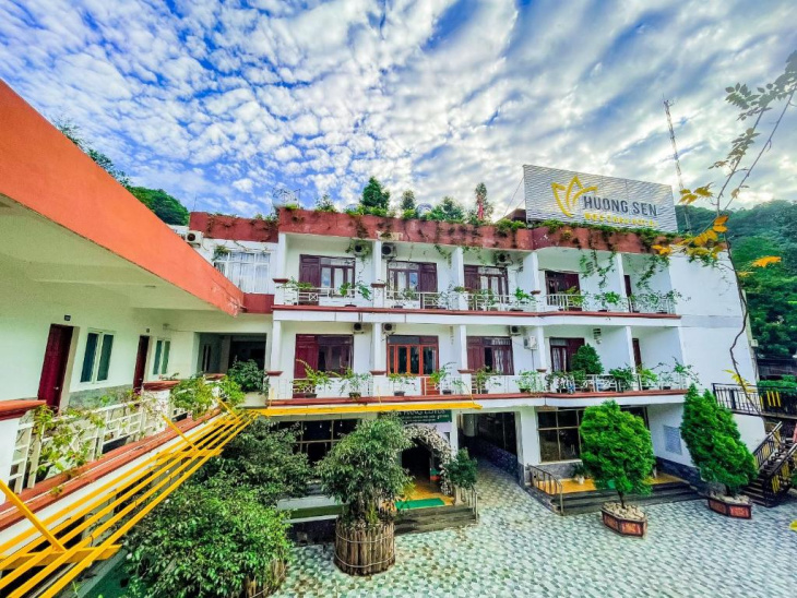 Khách sạn Hương Sen Mộc Châu – Địa điểm nghỉ dưỡng lý tưởng