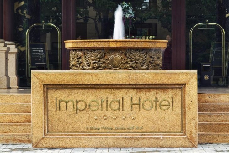 Khách sạn Imperial Huế – Thưởng ngoạn sông Hương thơ mộng