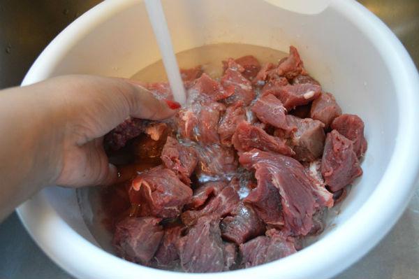mẹo vặt nấu ăn, cách xào thịt bò, , xào thịt bò cho thêm 1 thứ đảm bảo thơm mềm, không dai chút nào