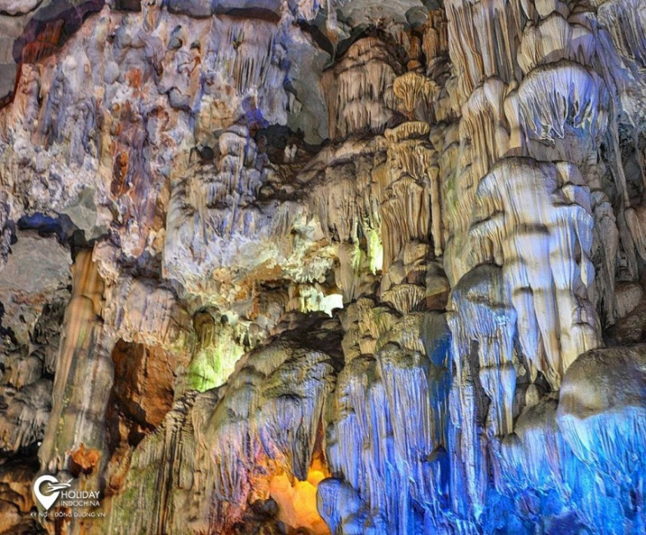 Top 10 hang động đẹp phải khám phá khi đến Vịnh Hạ Long