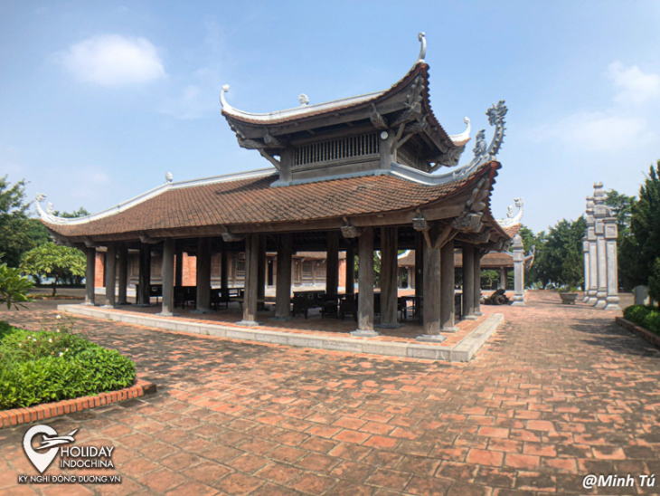 Du lịch tâm linh tới chùa Tam Chúc ngàn năm tuổi