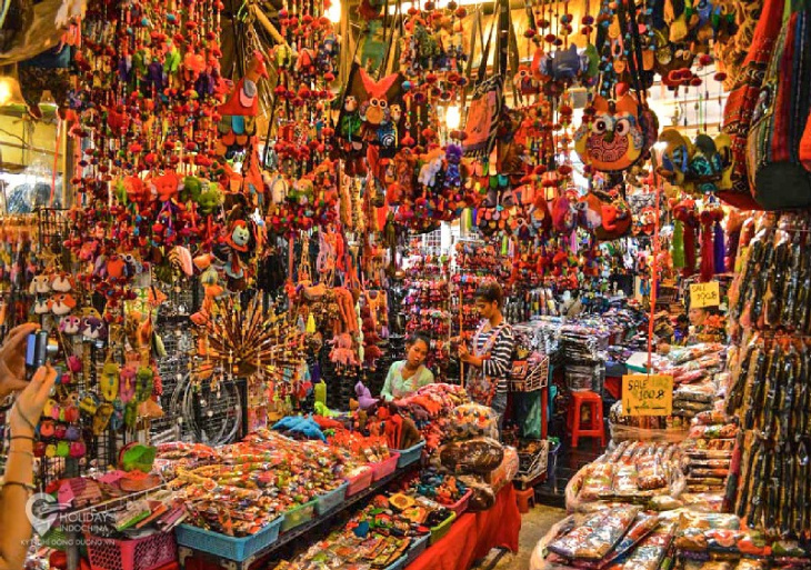đi bangkok thái lan nên mua gì về làm quà?