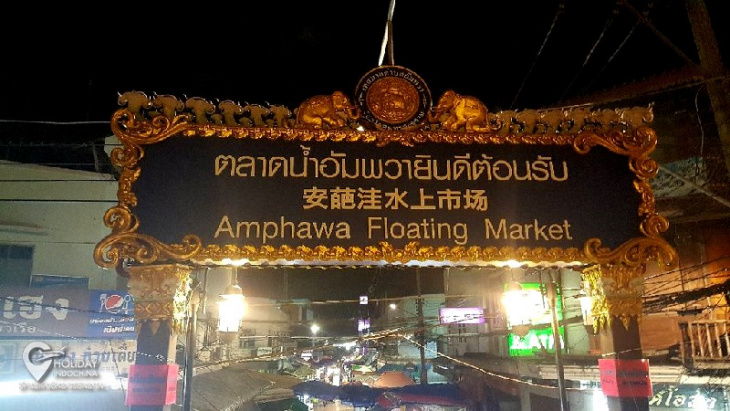 Quẩy hết mình tại khu chợ nổi Amphawa (Thái Lan)