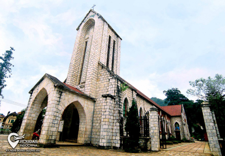 Nhà thờ đá Sapa - Nét đẹp cổ kính qua năm tháng