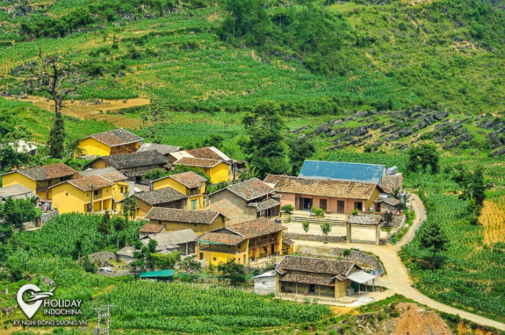 lô lô chải - ngôi làng cổ tích giữa cao nguyên đá hà giang