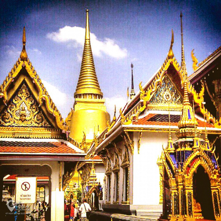 chùa nào thường được ghé thăm ở bangkok?