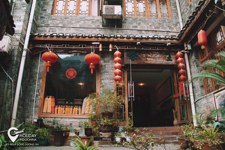 Kinh nghiệm đi du lịch Phượng hoàng cổ trấn, Trung Quốc