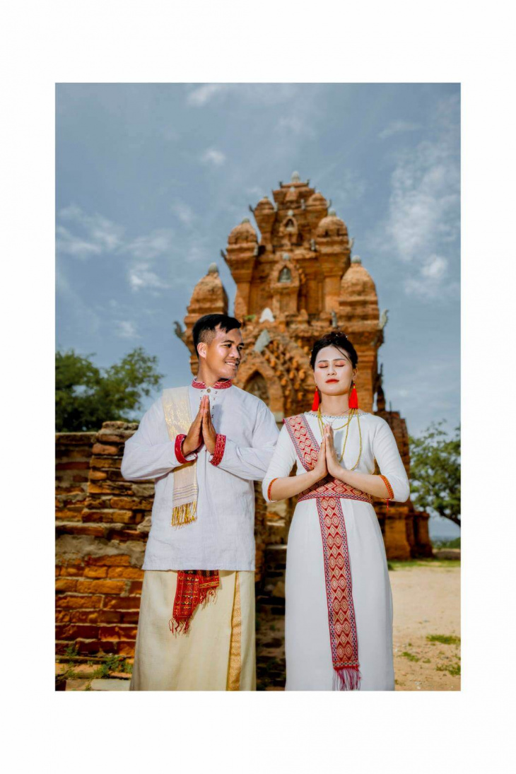 Trang phục cưới của người Khmer