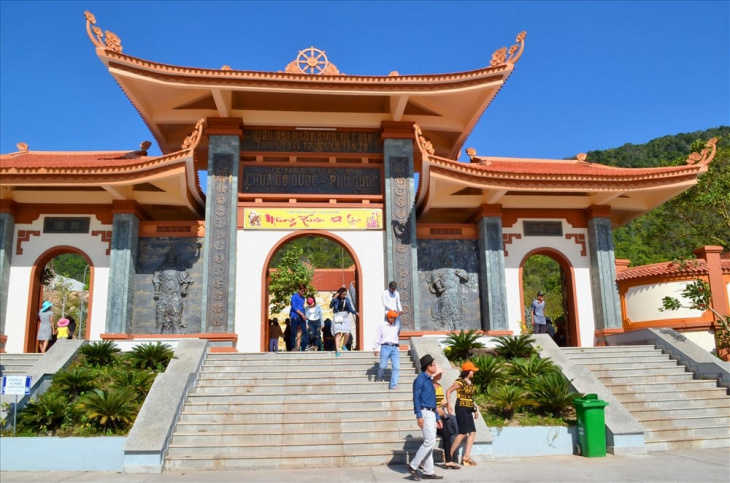chùa đẹp, du lịch, kiên giang, phú quốc, top 8 chùa đẹp ở phú quốc khiến du khách nao lòng