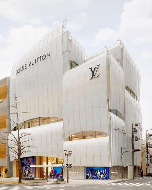 Tiệm cafe Louis Vuitton đầu tiên ở Nhật
