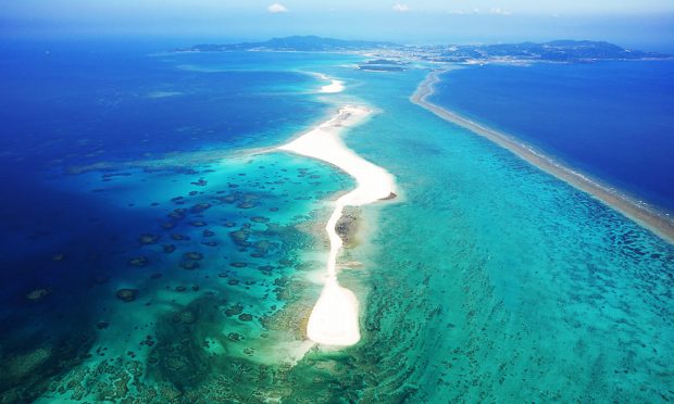 khám phá thiên đường đảo nổi ở okinawa nhật bản