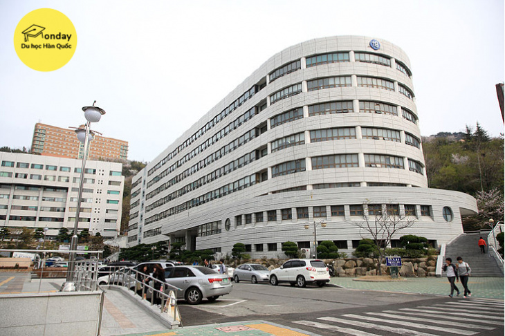 đại học dong-eui - một trong những đại học hàng đầu busan