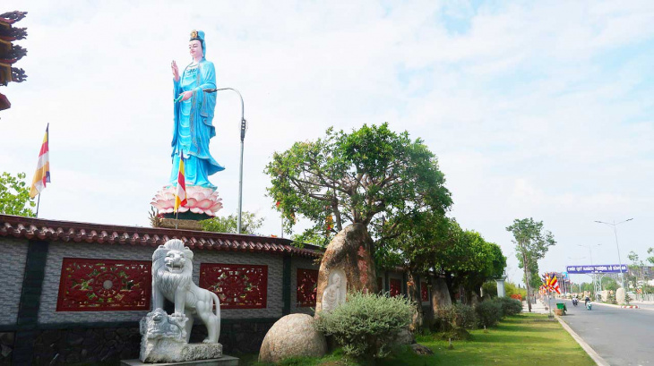 chùa phật ngọc xá lợi – check-in ngôi chùa “hot” nhất vĩnh long (2022)