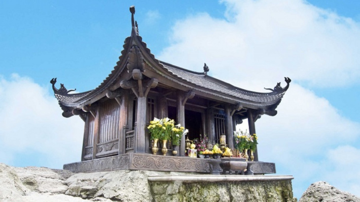 Chùa Yên Tử – Điểm đến tâm linh nổi tiếng nhất Quảng Ninh (2022)