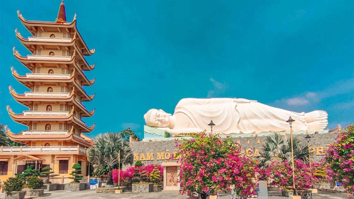 chùa vĩnh tràng – viếng ngôi chùa cổ lớn nhất tại tiền giang (2022)