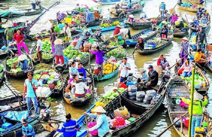Chợ nổi Long Xuyên An Giang – Trải nghiệm văn hóa sông nước miền Tây