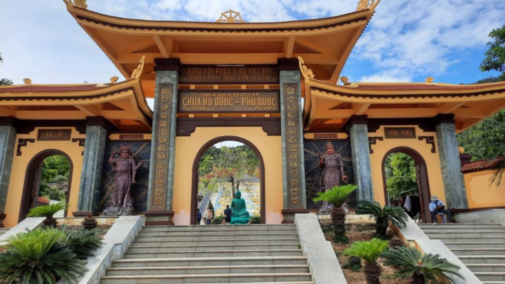 chùa hộ quốc – ngôi chùa lớn nhất đồng bằng sông cửu long (2022)