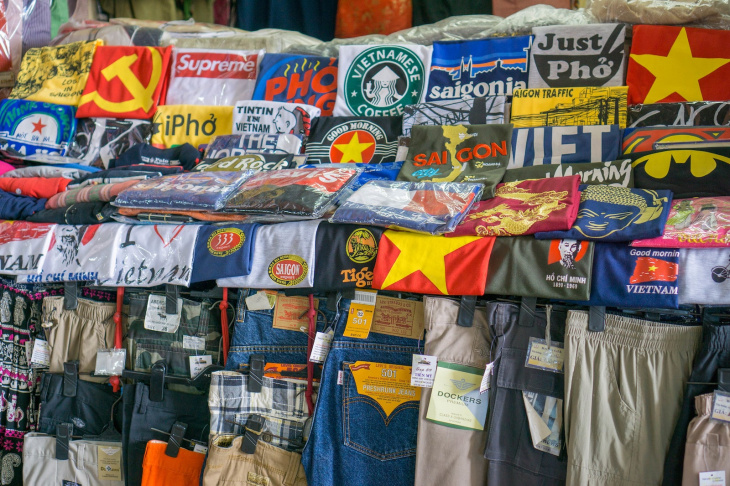what souvenirs are best to buy in vietnam?