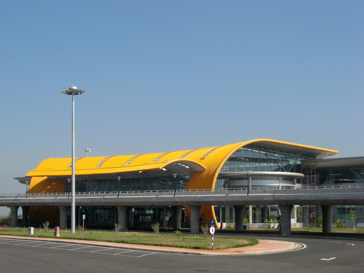 Lien Khuong International Airport (DLI) by Da Lat