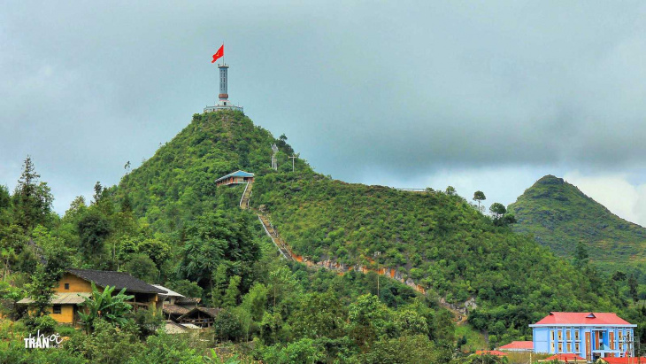 Lung Cu Flag Tower – Ha Giang Province