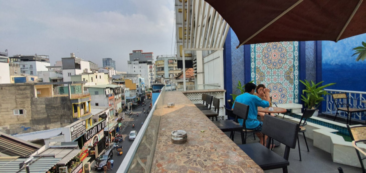 the best hostels in ho chi minh city