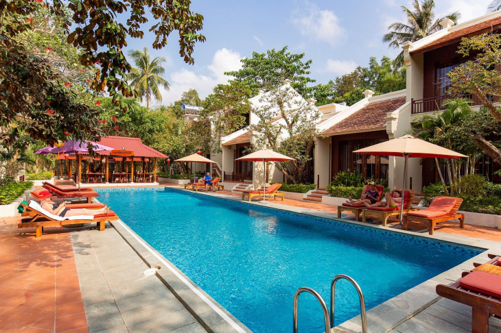 the top budget hotels in phu quoc
