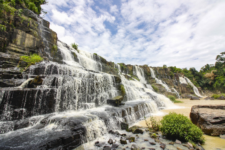 11 wonderful waterfalls by da lat